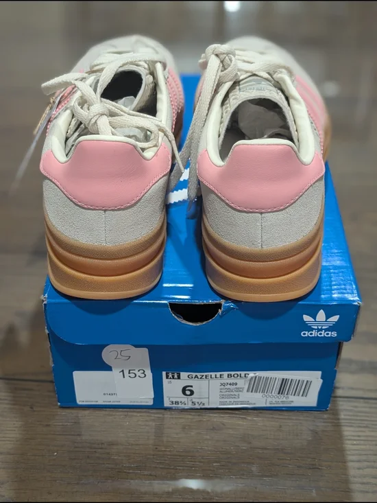 adidas Women’s Gazelle Bold Platform Sneaker - Cream & Pink - Picture 3 of 4